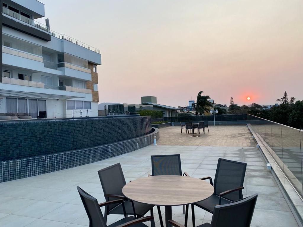 Apartamento Design Com Piscina E Vista Espetacular Florianopolis Exterior photo